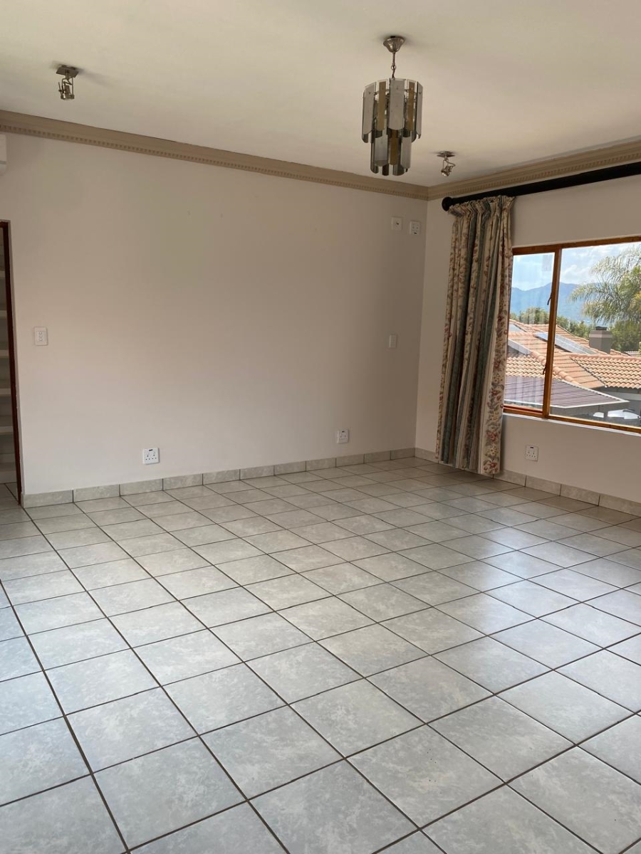 5 Bedroom Property for Sale in Birdwood Estate North West